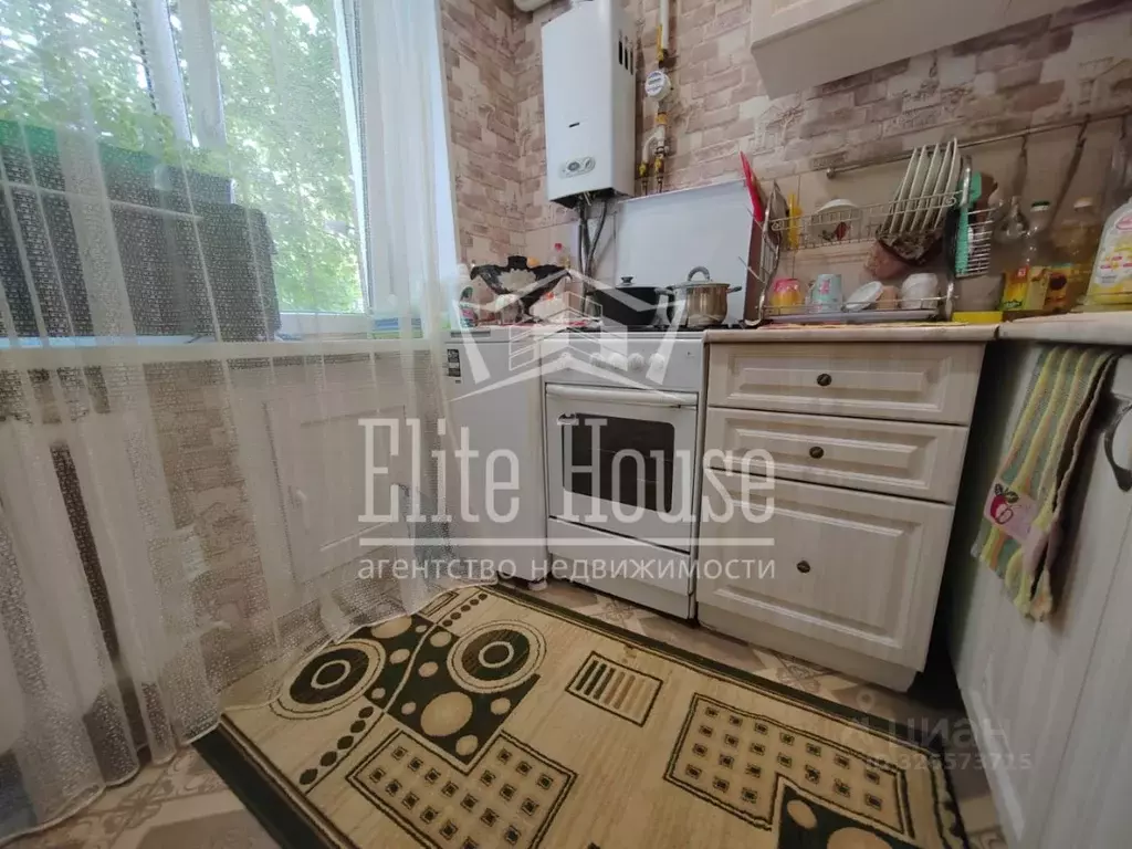 3-к кв. Калужская область, Калуга пер. Малинники, 9 (50.1 м) - Фото 0