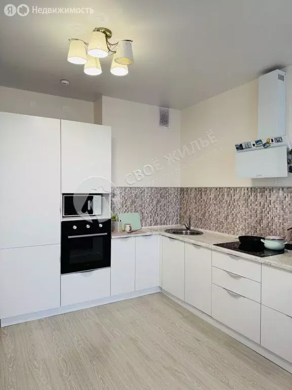 3-комнатная квартира: Пермь, улица Карбышева, 49А (66.3 м) - Фото 1