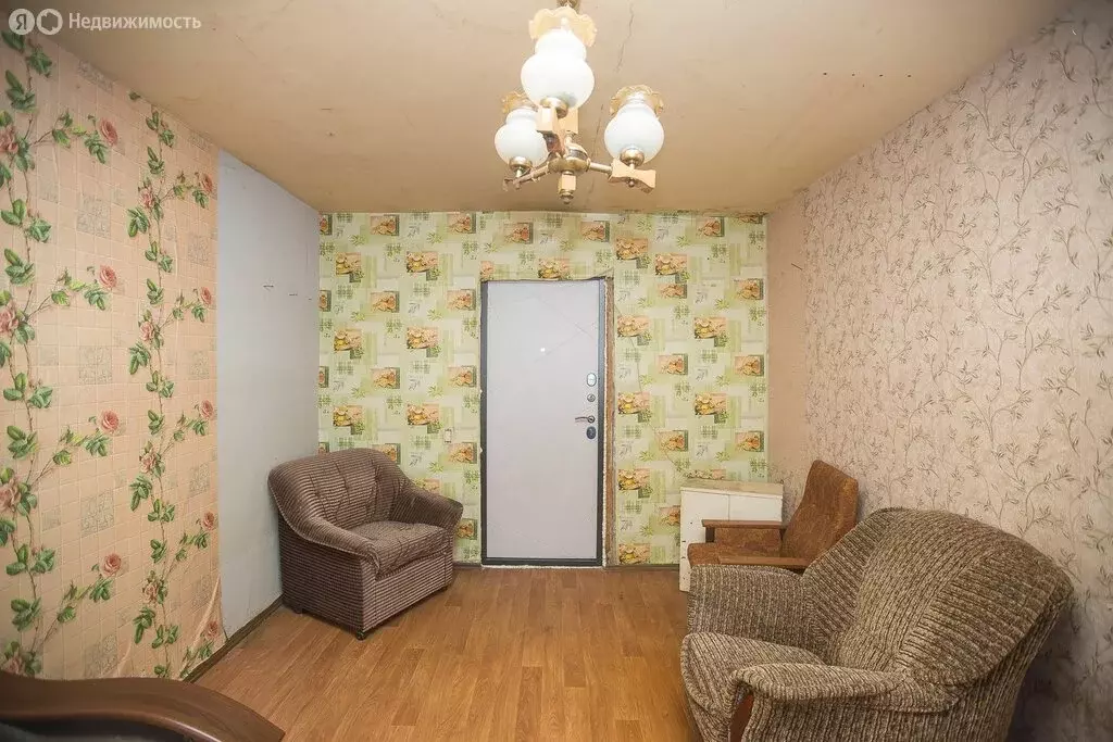 1к в 8-комнатной квартире (13 м) - Фото 1