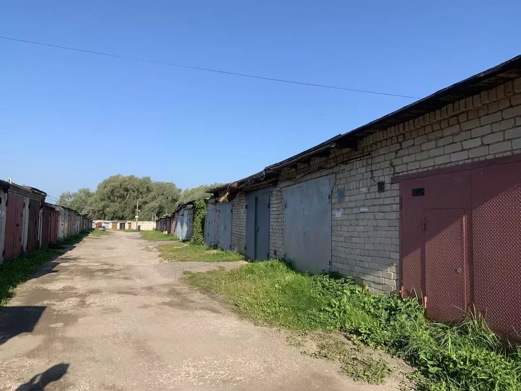 Гараж в Новгородская область, Новгородский район, Савинское с/пос, д. ... - Фото 1