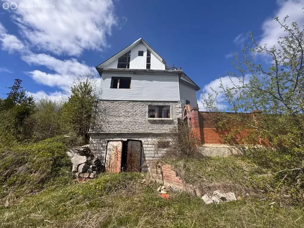 Дом в Златоуст, улица Бажова (123 м) - Фото 1