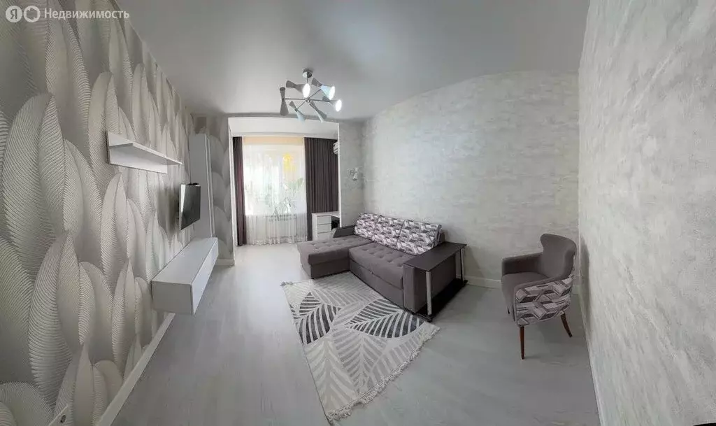 3-комнатная квартира: Волгоград, улица Хользунова, 19 (72.6 м) - Фото 1