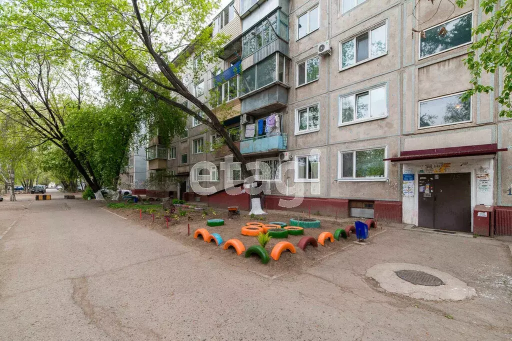 2-комнатная квартира: Благовещенск, 2-й микрорайон, улица Кантемирова, ... - Фото 0