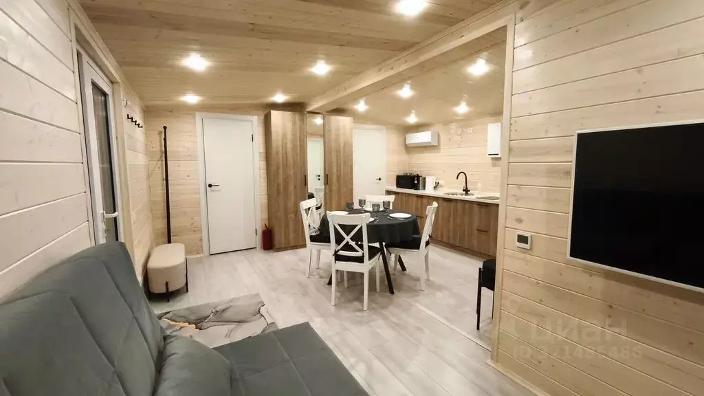 Дом в Свердловская область, Сысертский муниципальный округ, пос. ... - Фото 1