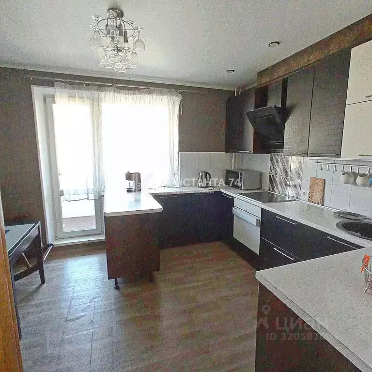 3-к кв. Челябинская область, Челябинск ул. Энгельса, 36а (109.0 м) - Фото 0