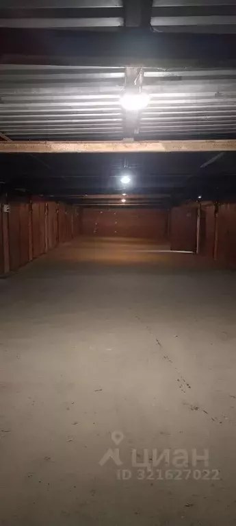 Гараж в Свердловская область, Екатеринбург ул. Бажова, 168 (17 м) - Фото 0