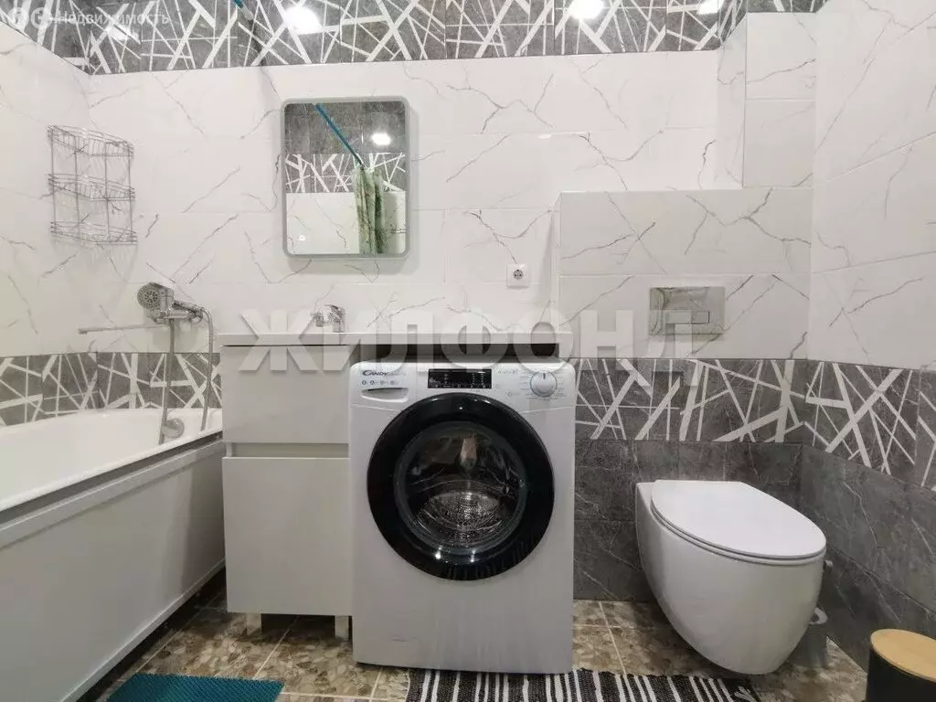 Квартира-студия: Новосибирск, улица Олеко Дундича, 1/3 (28 м) - Фото 1