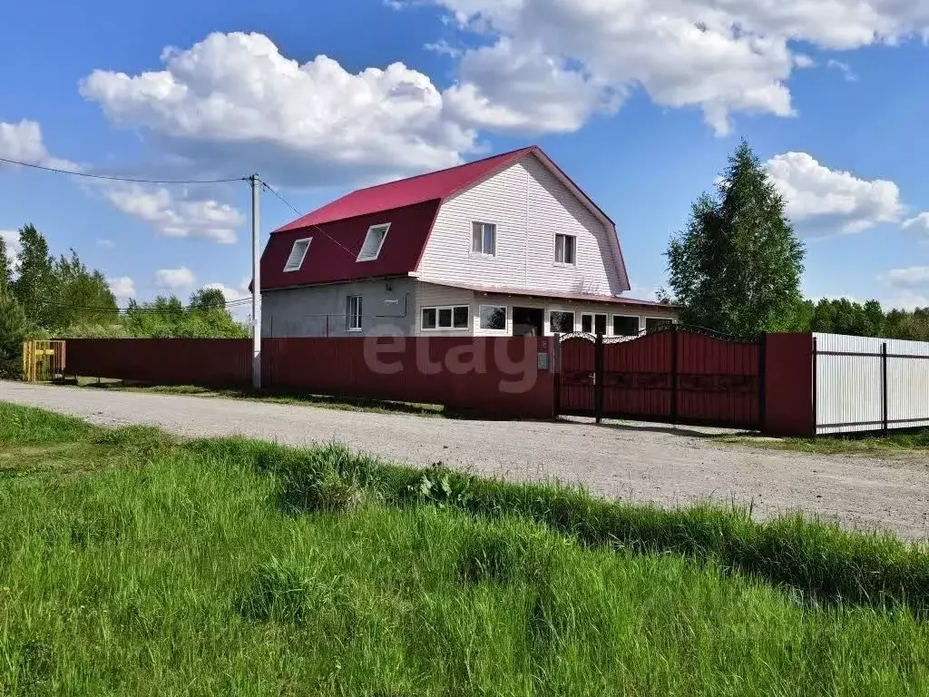 Дом в Тюменская область, с. Ярково ул. Мелиораторов (180 м) - Фото 1