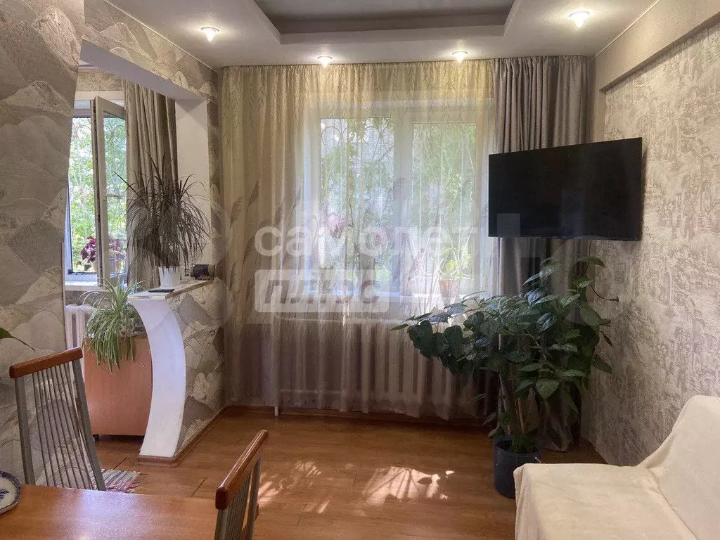 3-к. квартира, 54 м, 1/5 эт. - Фото 1