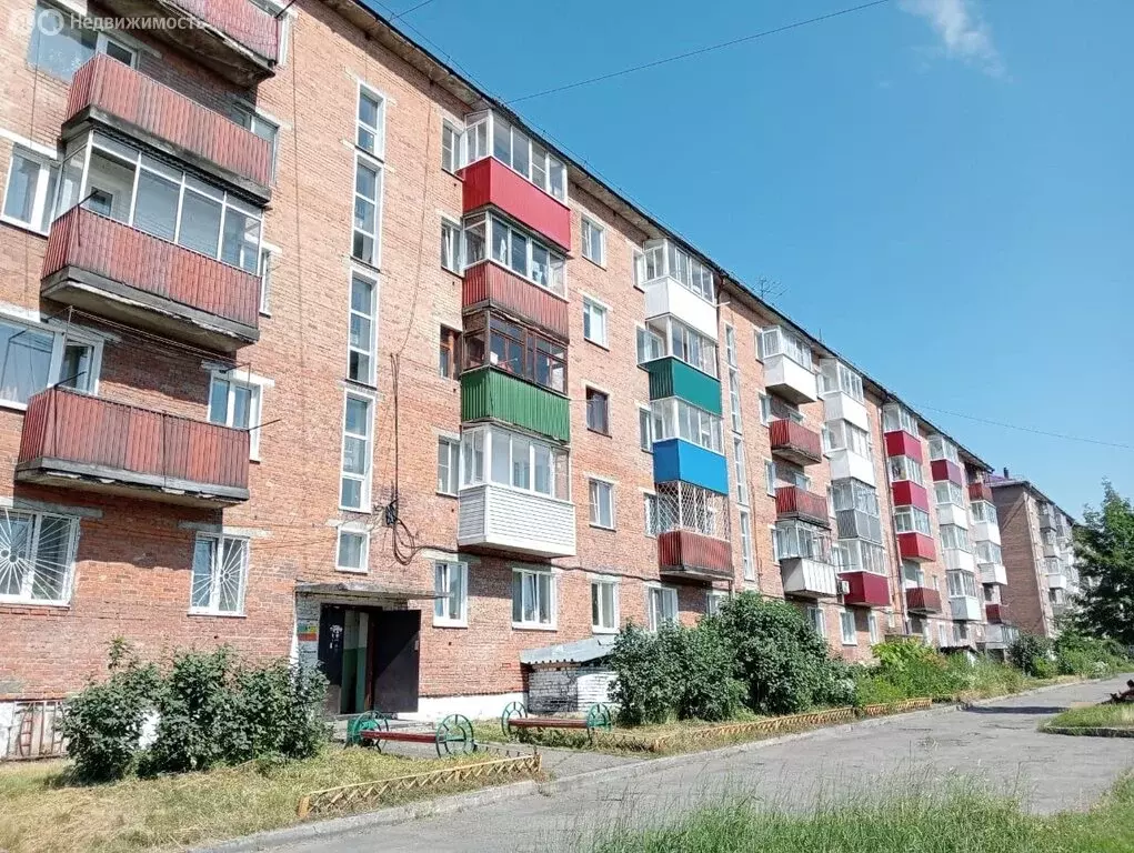 2-комнатная квартира: Осинники, улица Куйбышева, 8 (50.2 м) - Фото 1