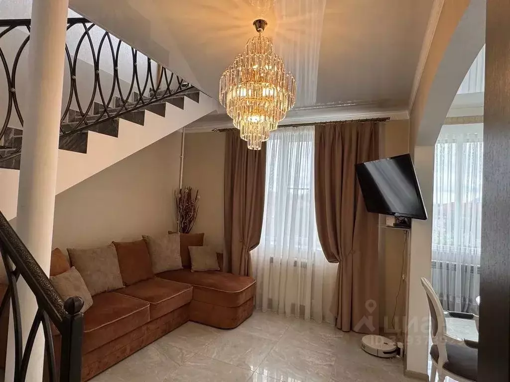 1-к кв. Ставропольский край, Ессентуки ул. Свободы, 8А (60.0 м) - Фото 0