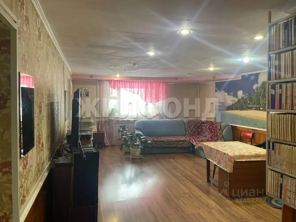 Дом в Алтайский край, Барнаул Затон мкр, Затонская ул. (310 м) - Фото 0