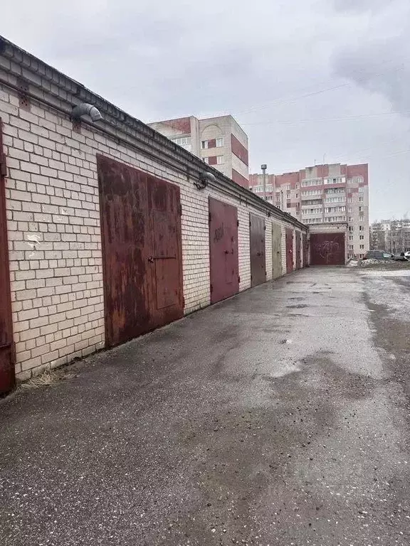 Гараж в Кировская область, Киров просп. Строителей, 17к1 (49 м) - Фото 1