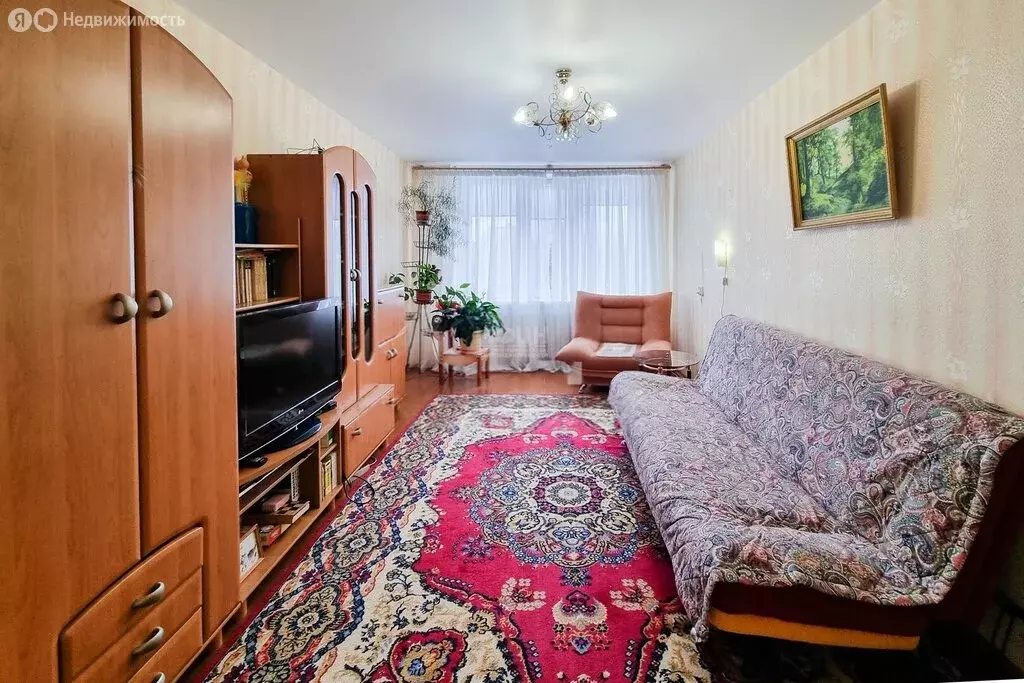 3-комнатная квартира: Медвежьегорск, улица Кирова, 20 (59.9 м) - Фото 0