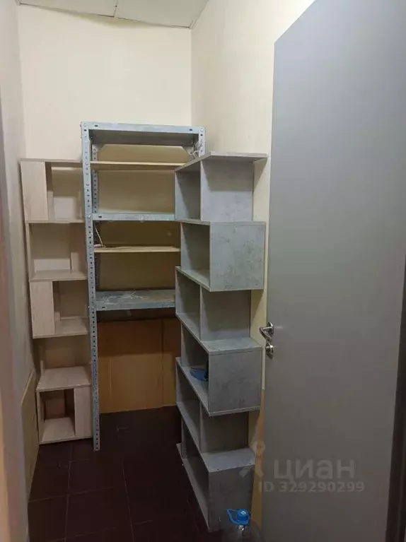 Гараж в Москва ул. Хромова, 3 (8 м) - Фото 0