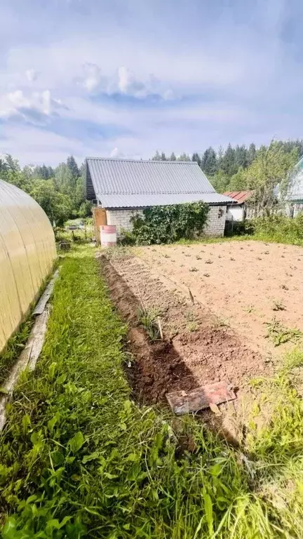 Дом в Кировская область, Киров городской округ, д. Колобовщина ул. ... - Фото 1