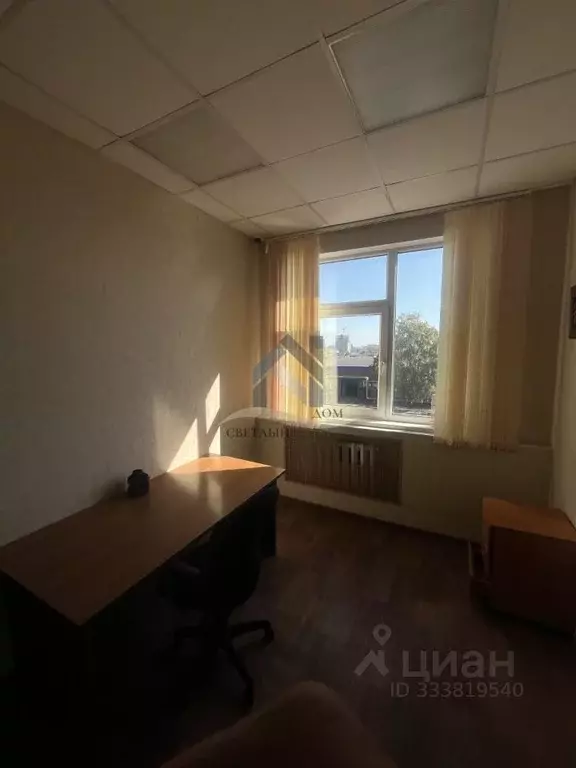 Офис в Алтайский край, Барнаул Сельскохозяйственная ул., 3 (12 м) - Фото 1