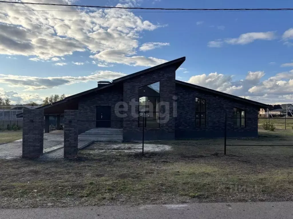 Дом в Белгородская область, Белгородский район, пос. Майский просп. ... - Фото 1