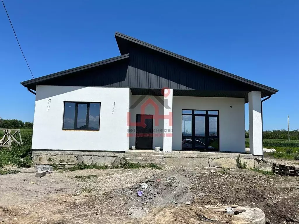 Дом в Ставропольский край, Предгорный муниципальный округ, пос. ... - Фото 1