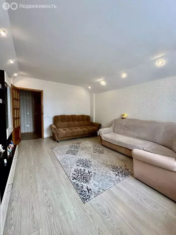 2-комнатная квартира: Киров, Ленинградская улица, 6 (58.1 м) - Фото 2