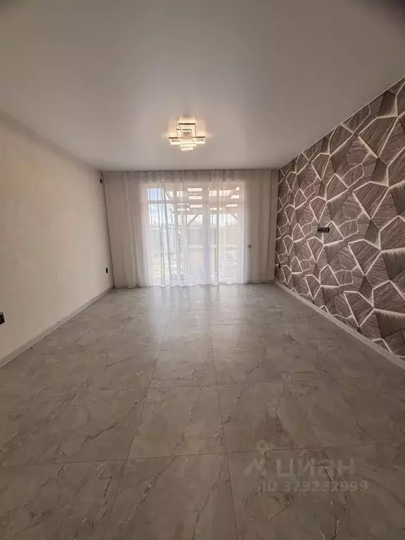 Дом в Ростовская область, Неклиновский район, с. Новобессергеневка ул. ... - Фото 1