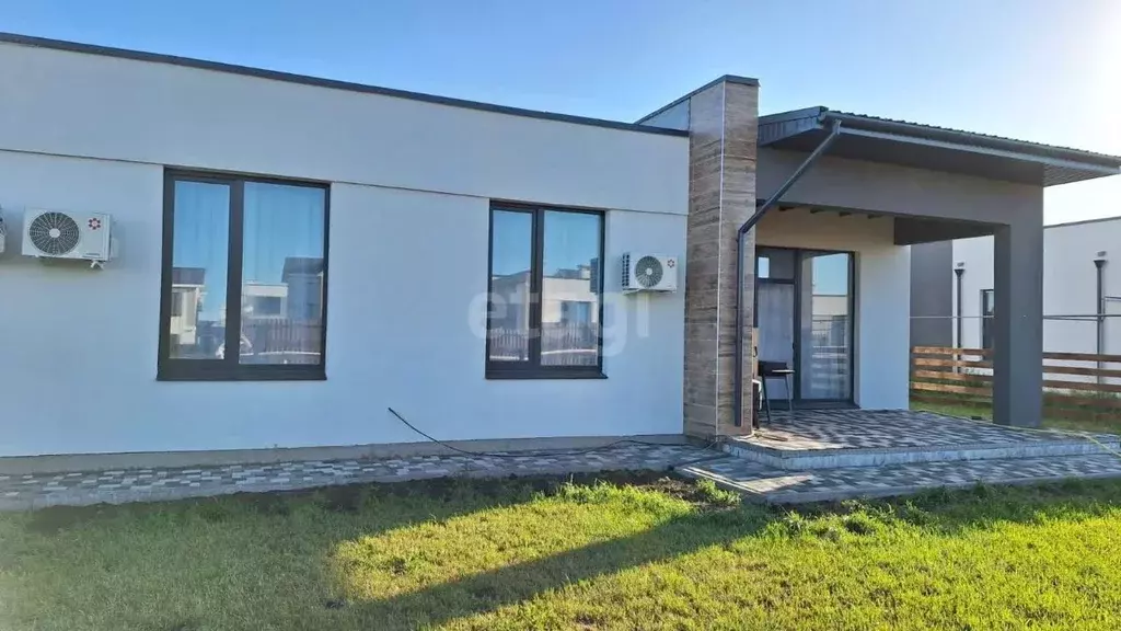 Дом в Самарская область, Ставропольский район, с. Ягодное Советская ... - Фото 2