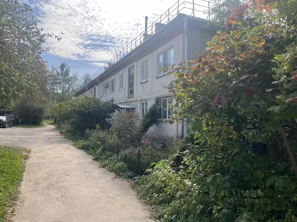 2-к кв. Калужская область, Малоярославец ул. Подольских Курсантов, 33 ... - Фото 1