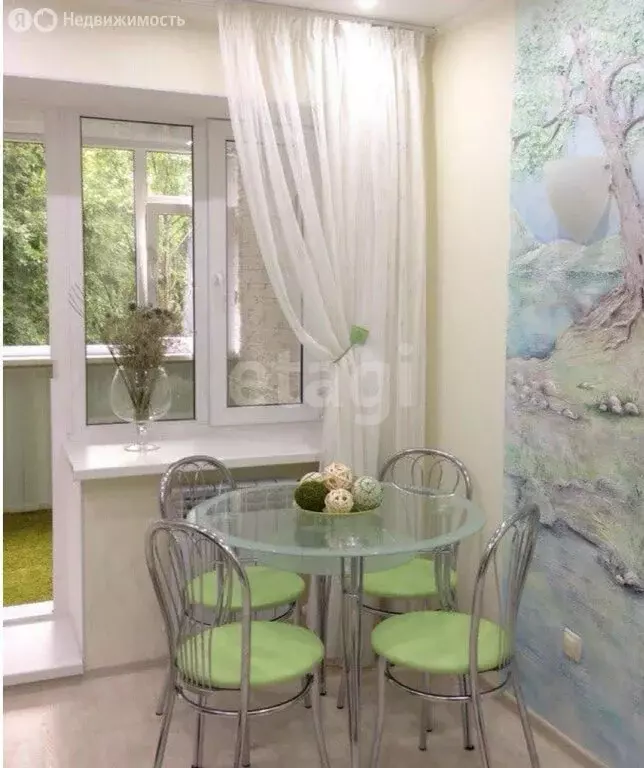 4-комнатная квартира: Лениногорск, улица Куйбышева, 6 (79.9 м) - Фото 2