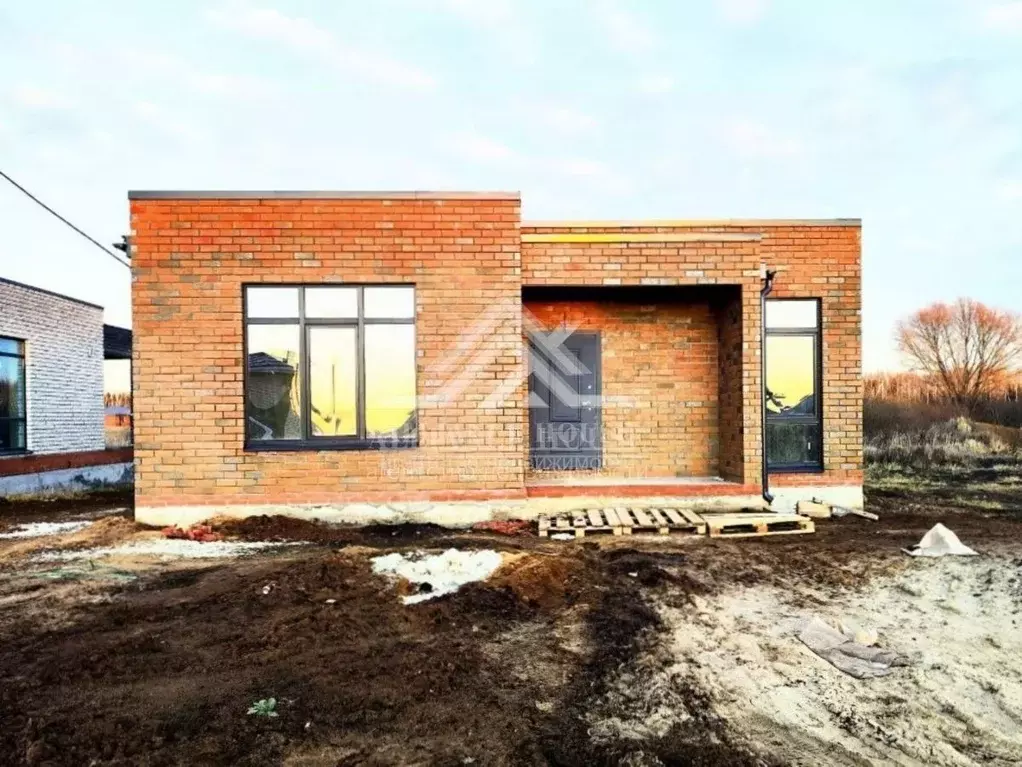 Дом в Татарстан, Лаишевский район, Никольское с/пос, с. Сапуголи, ... - Фото 2