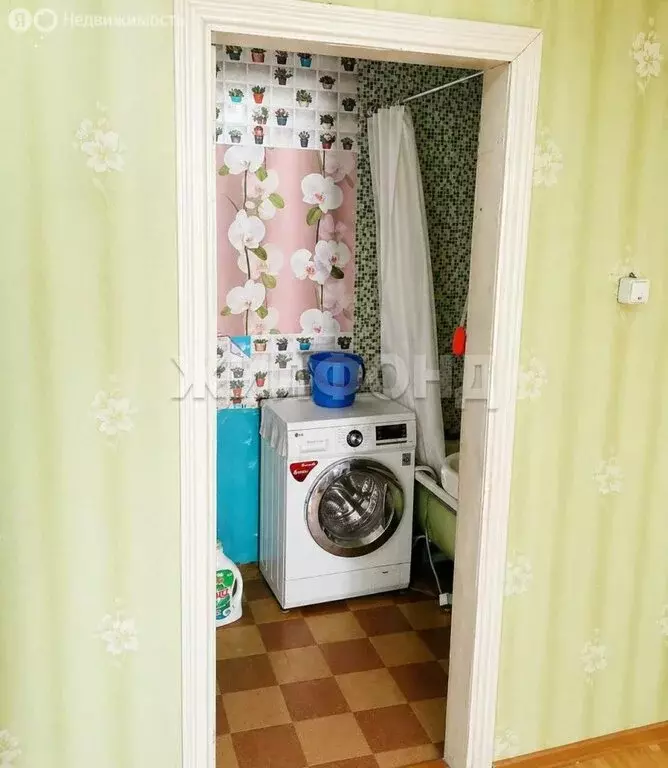 Дом в Топчихинский район, посёлок Труд, Советская улица (82.2 м) - Фото 1