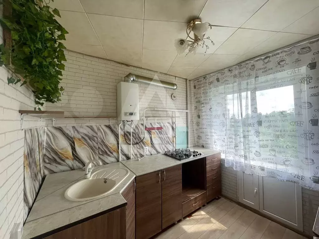 1-к. квартира, 32,4 м, 3/5 эт. - Фото 0