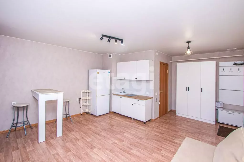 Студия Бурятия, Улан-Удэ 115-й мкр, 8 (24.6 м) - Фото 1
