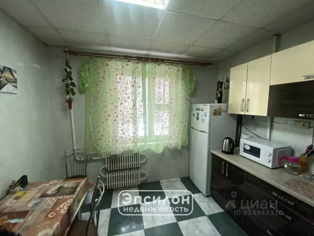 3-к кв. Курская область, Курск Студенческая ул., 22 (73.2 м) - Фото 2