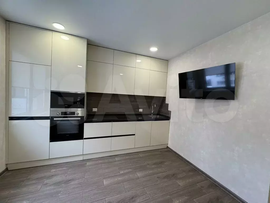 1-к. квартира, 40 м, 5/11 эт. - Фото 0