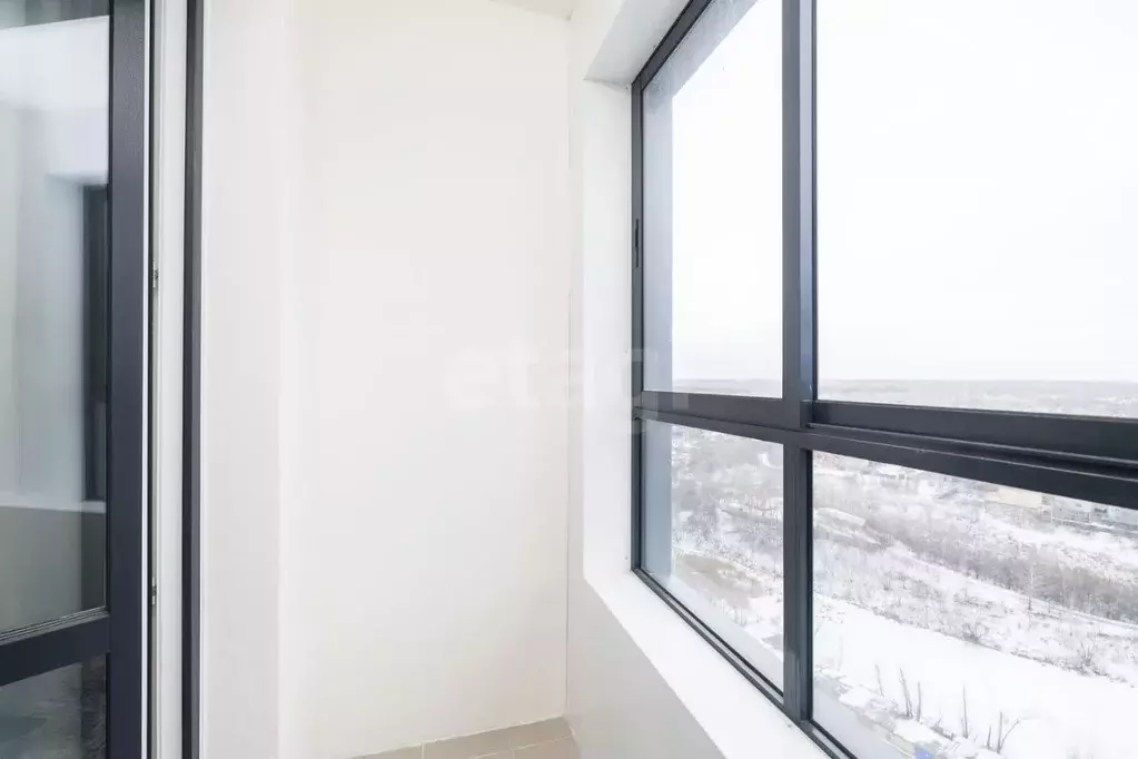 1-к кв. Тюменская область, Тюмень Полевая ул., 117к5 (35.9 м) - Фото 1