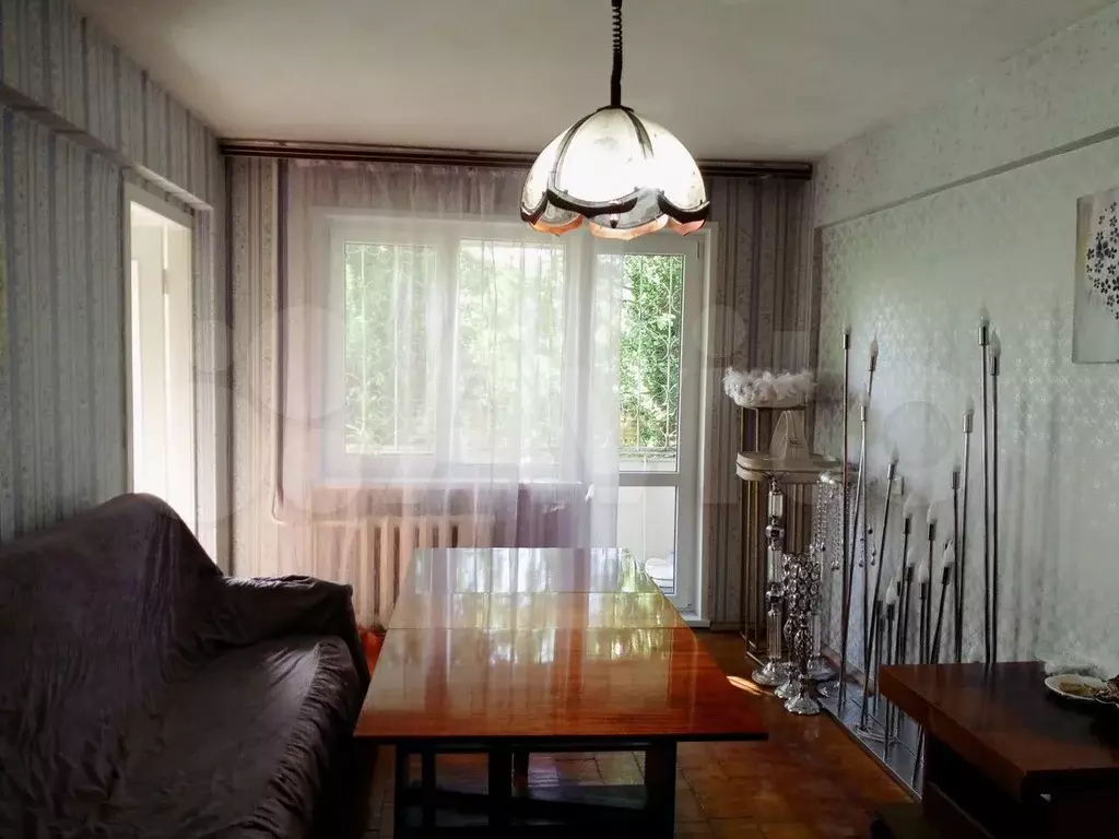 4-к. квартира, 60 м, 2/5 эт. - Фото 0