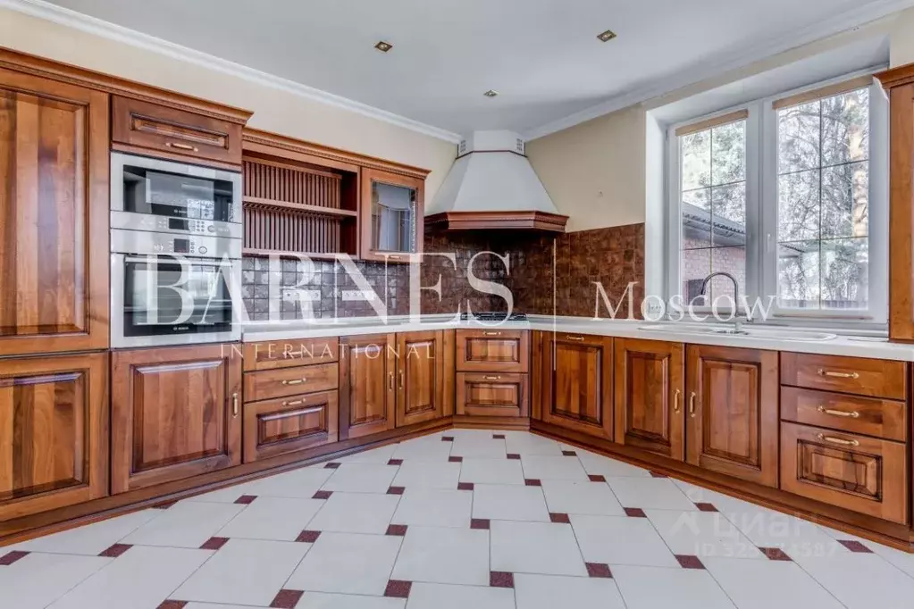 Дом в Московская область, Одинцовский городской округ, д. Бородки, ... - Фото 1