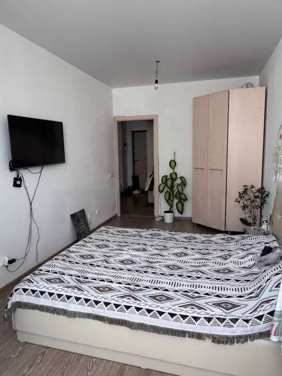 1-к кв. Свердловская область, Екатеринбург пер. Светлый, 5 (40.0 м) - Фото 2