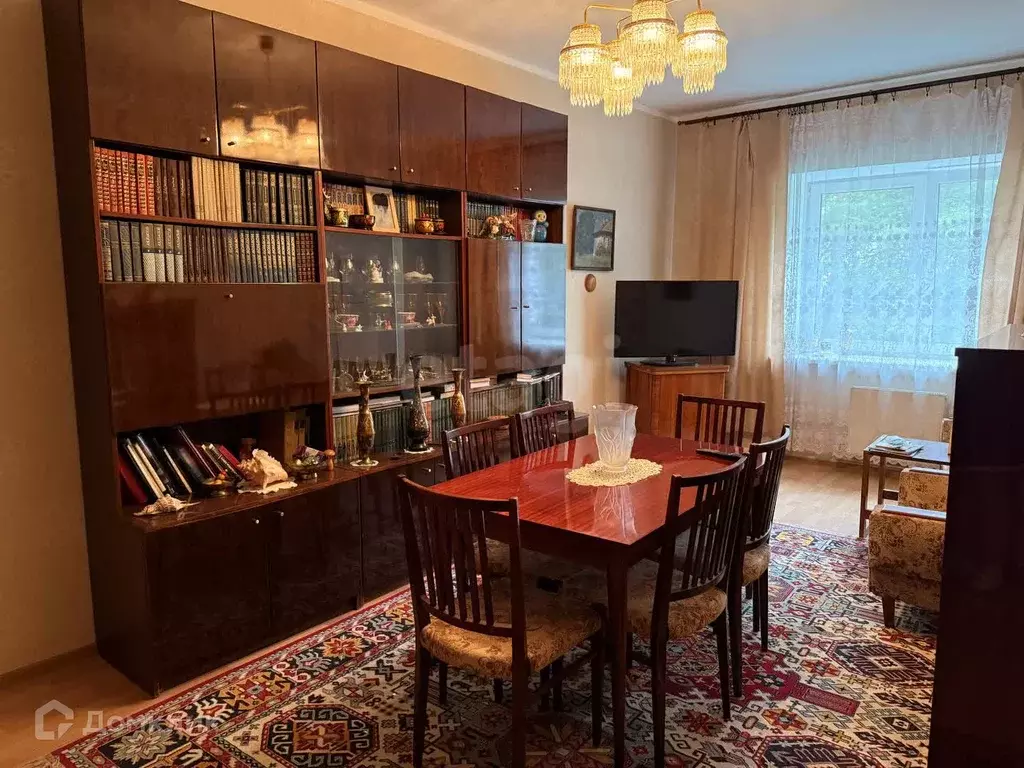 Продаётся 2-к квартира, 55.8 м - Фото 0