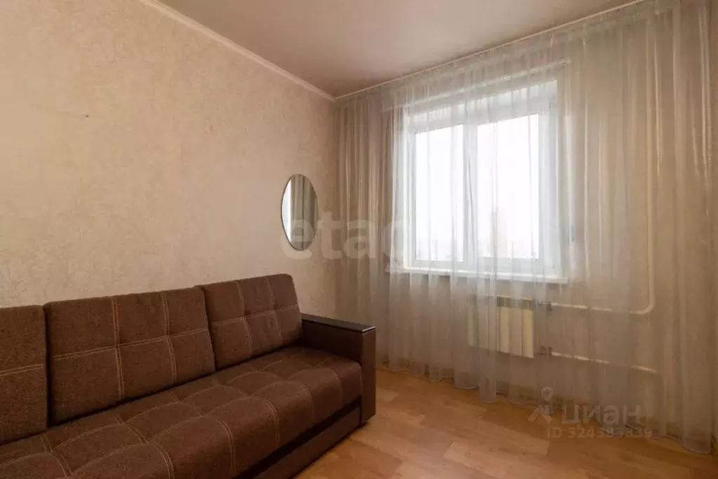 3-к кв. Красноярский край, Красноярск ул. 40 лет Победы, 4 (64.1 м) - Фото 1