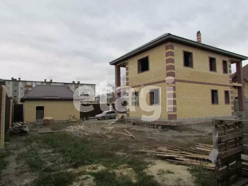 Дом в Курганская область, Шадринск ул. Луначарского (219 м) - Фото 1