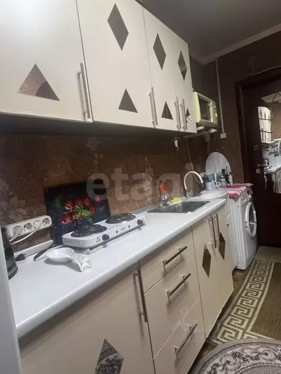 Комната Ямало-Ненецкий АО, Новый Уренгой Железнодорожная ул., 6 (18.3 ... - Фото 2