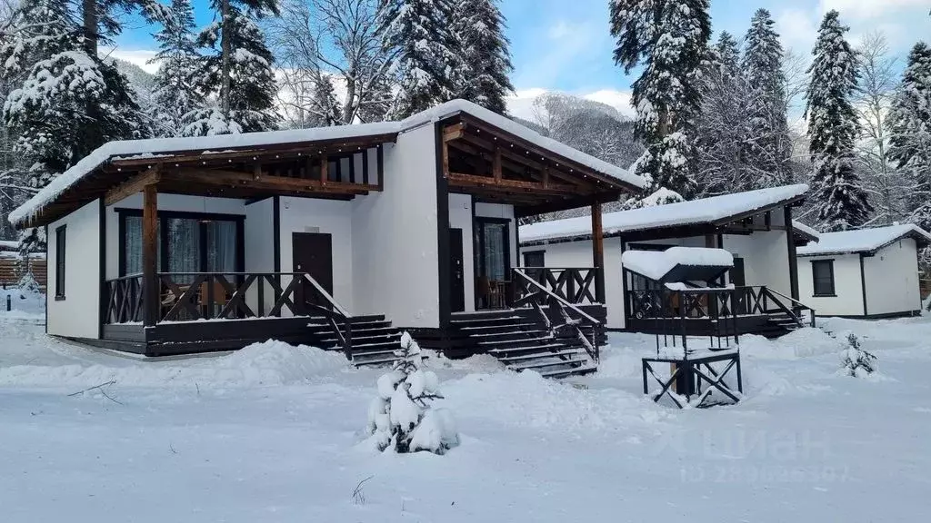 Дом в Карачаево-Черкесия, Зеленчукский район, с. Архыз ул. Банковская, ... - Фото 1