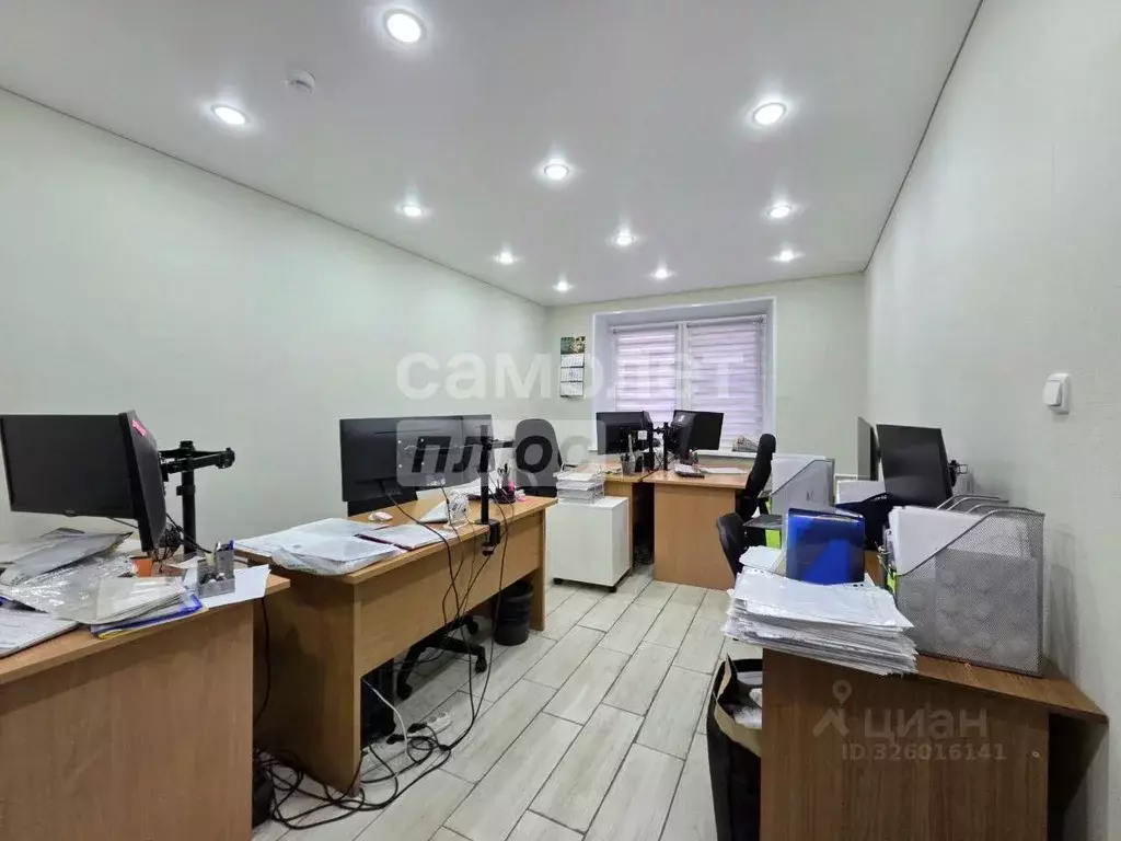 Офис в Челябинская область, Челябинск ул. Тухачевского, 6 (49 м) - Фото 1