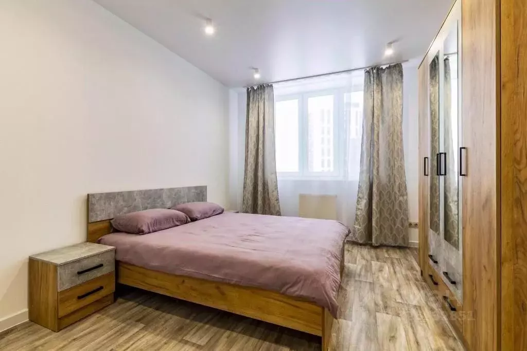 2-к кв. Свердловская область, Екатеринбург ул. Электриков, 9 (70.0 м) - Фото 2