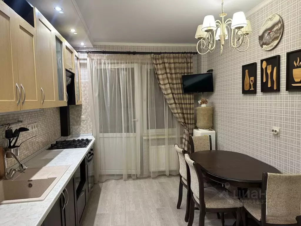 2-к кв. Ростовская область, Батайск ул. Половинко, 280/2 (58.0 м) - Фото 1