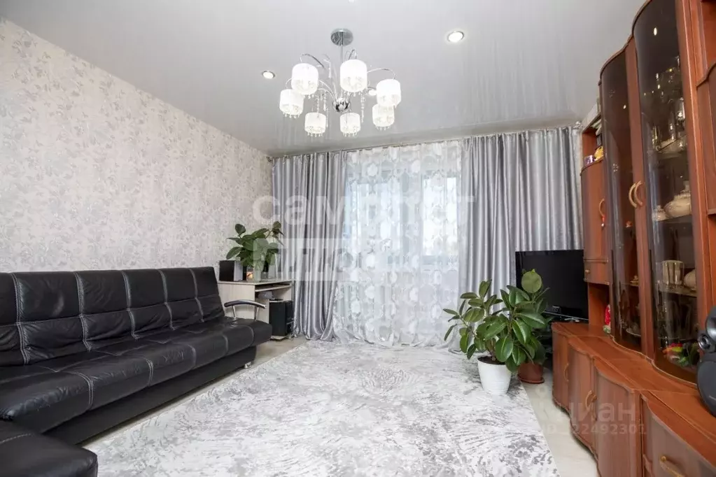 3-к кв. Ульяновская область, Ульяновск ул. Репина, 37 (69.87 м) - Фото 1