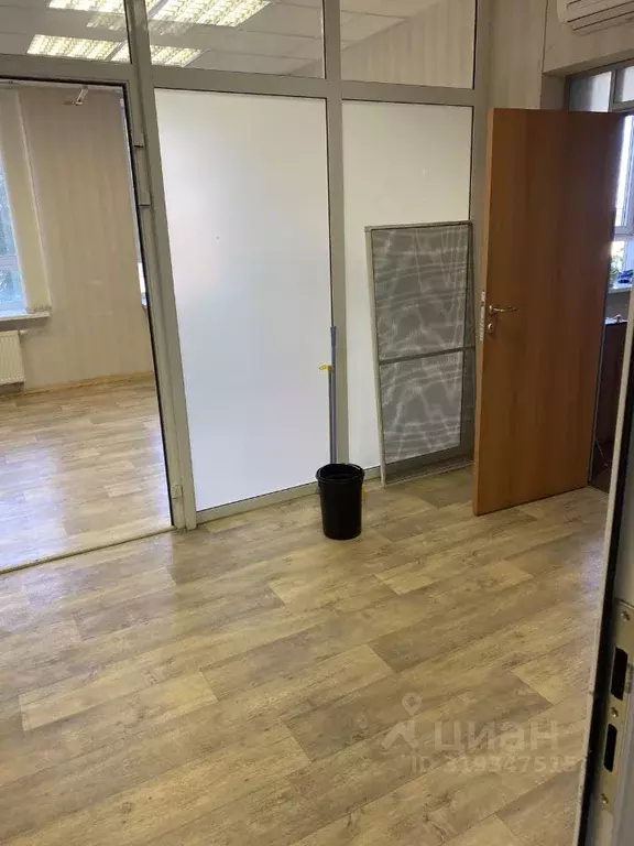 Офис в Свердловская область, Екатеринбург ул. Электриков, 11Б (56 м) - Фото 1