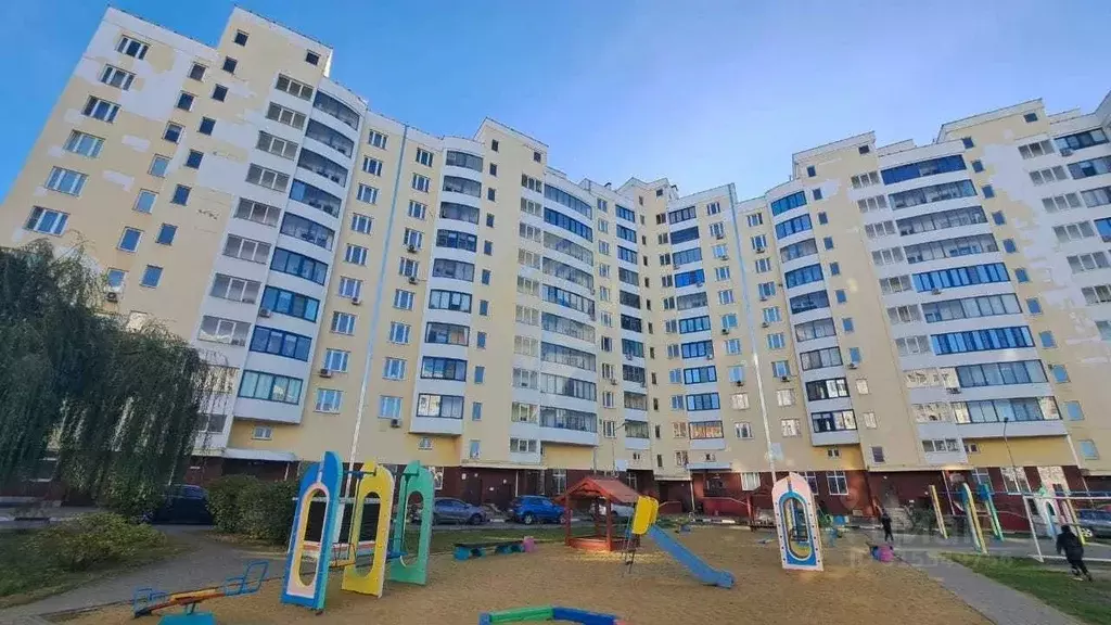 3-к кв. Белгородская область, Старый Оскол Степной мкр, 1 (100.1 м) - Фото 0