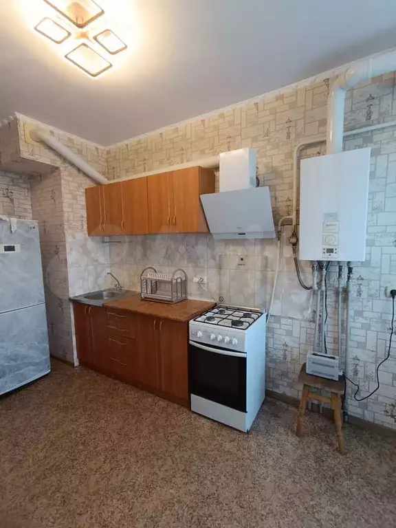 1-к. квартира, 42 м, 1/9 эт. - Фото 0